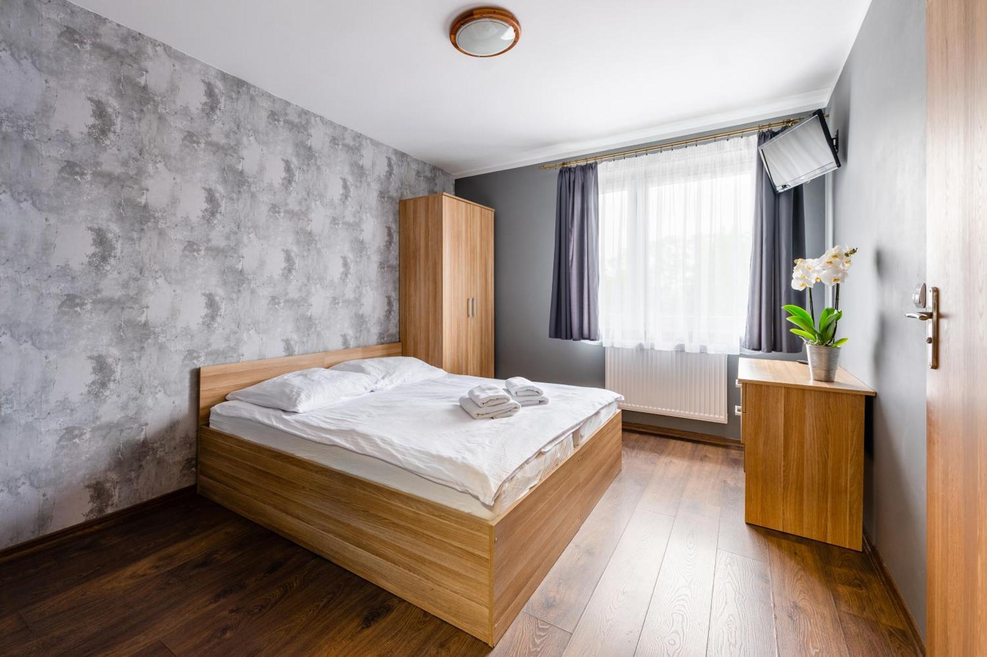 Sleep&Go Bed & Breakfast Lubliniec Exterior foto